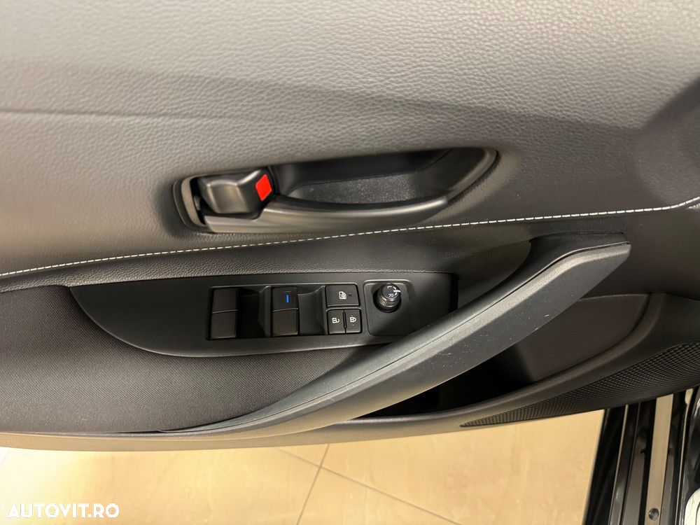 Toyota Corolla 1.8 Hybrid Comfort - 18