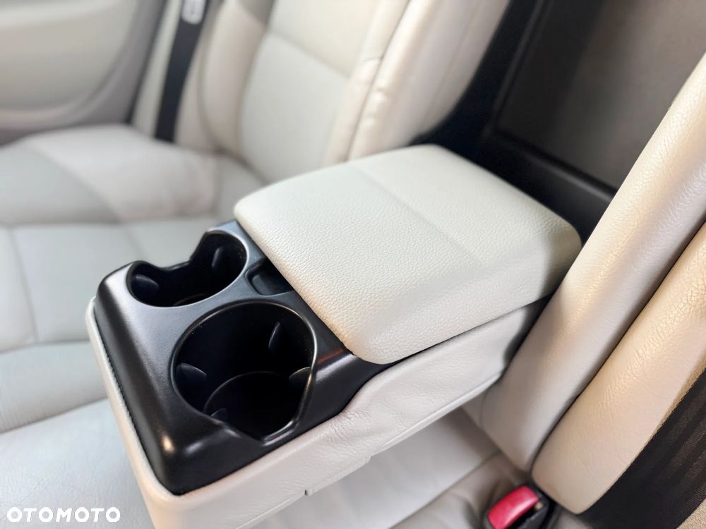 Volvo S60 2.4 Summum - 32