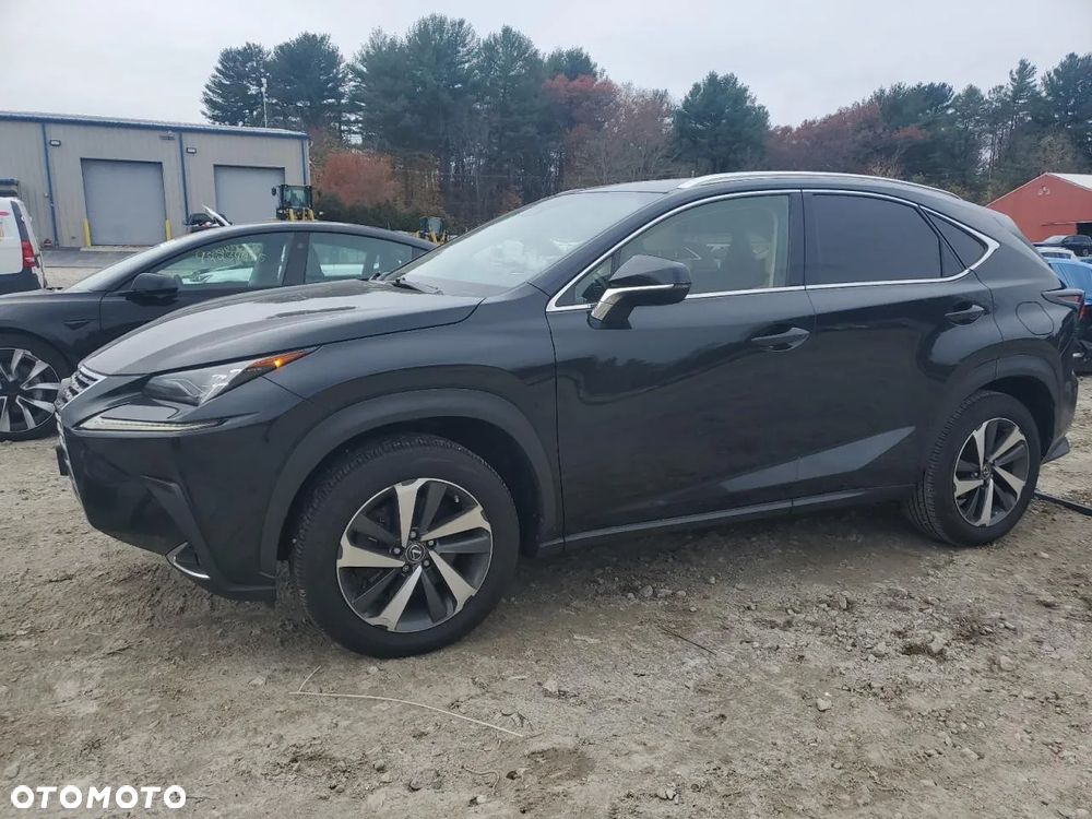 Lexus NX 300 - 2