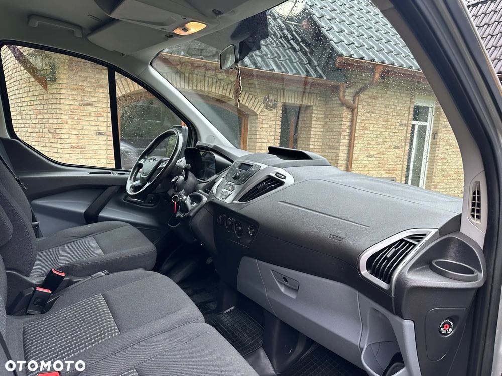 Ford Transit Custom 290 L2H1 Limited - 12