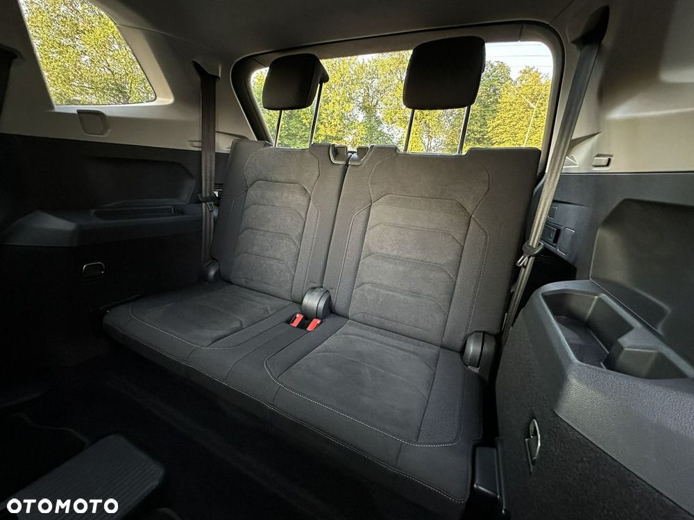 Volkswagen Tiguan Allspace - 13