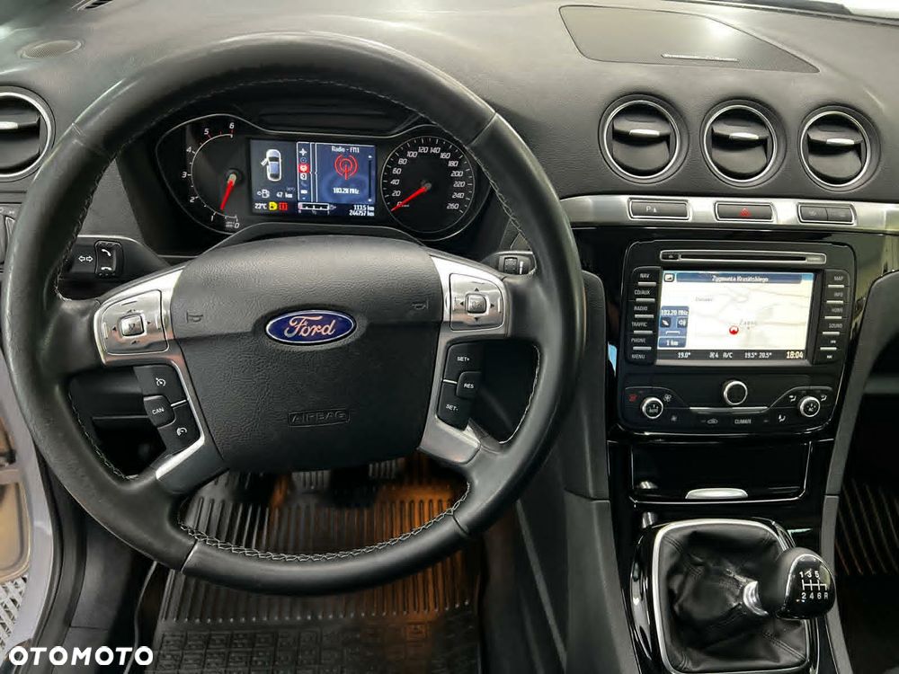 Ford Galaxy 2.2 TDCi DPF Titanium - 13