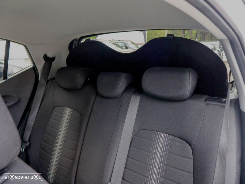 Hyundai i10 1.0 Comfort (TT) - 14