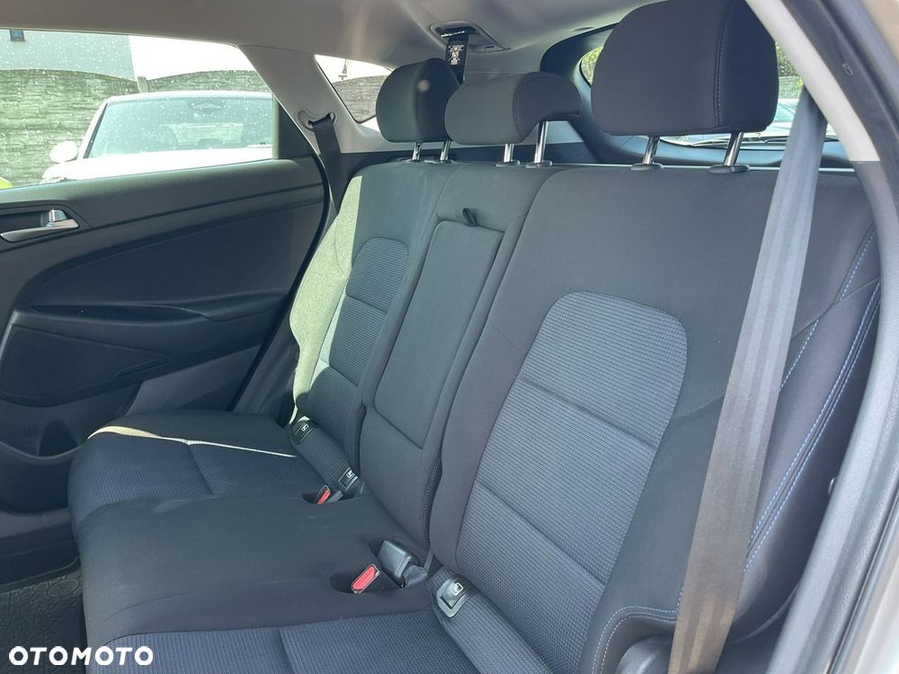 Hyundai Tucson blue 1.7 CRDi 2WD Trend - 13