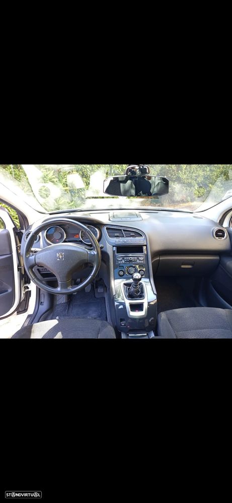 Peugeot 5008 1.6 HDi 7L Allure - 12