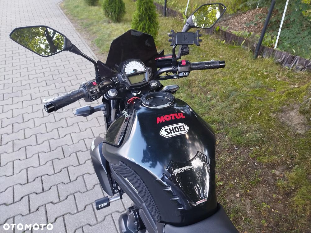 Kawasaki ER - 10