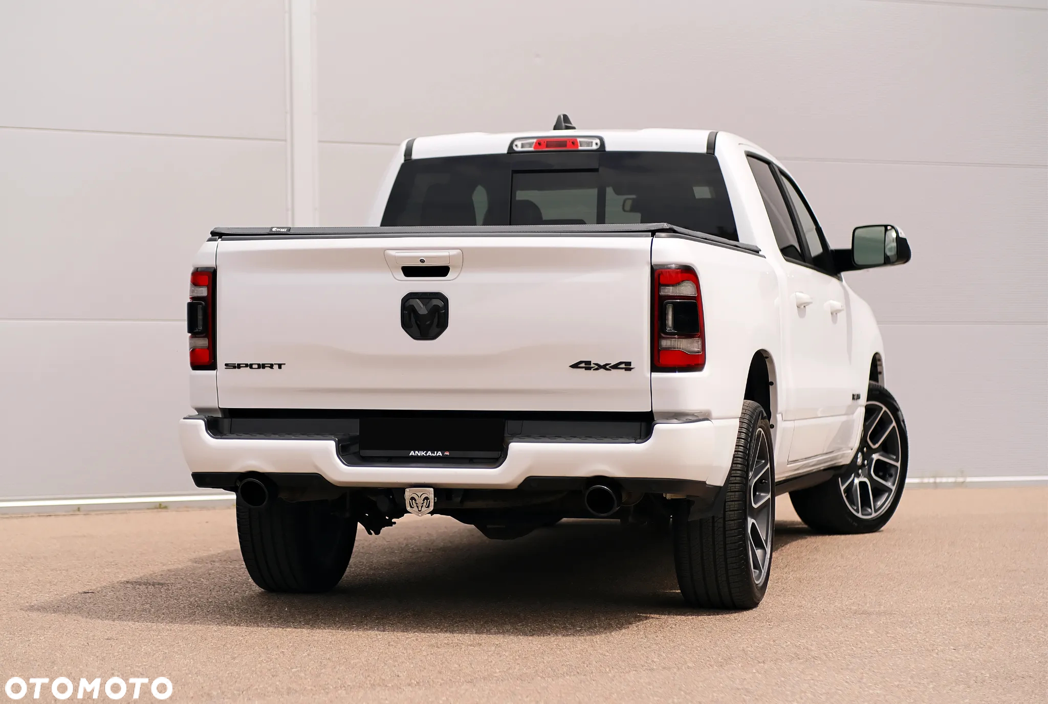 RAM 1500 5.7 Crew Cab Shortbed Laramie Sport - 12