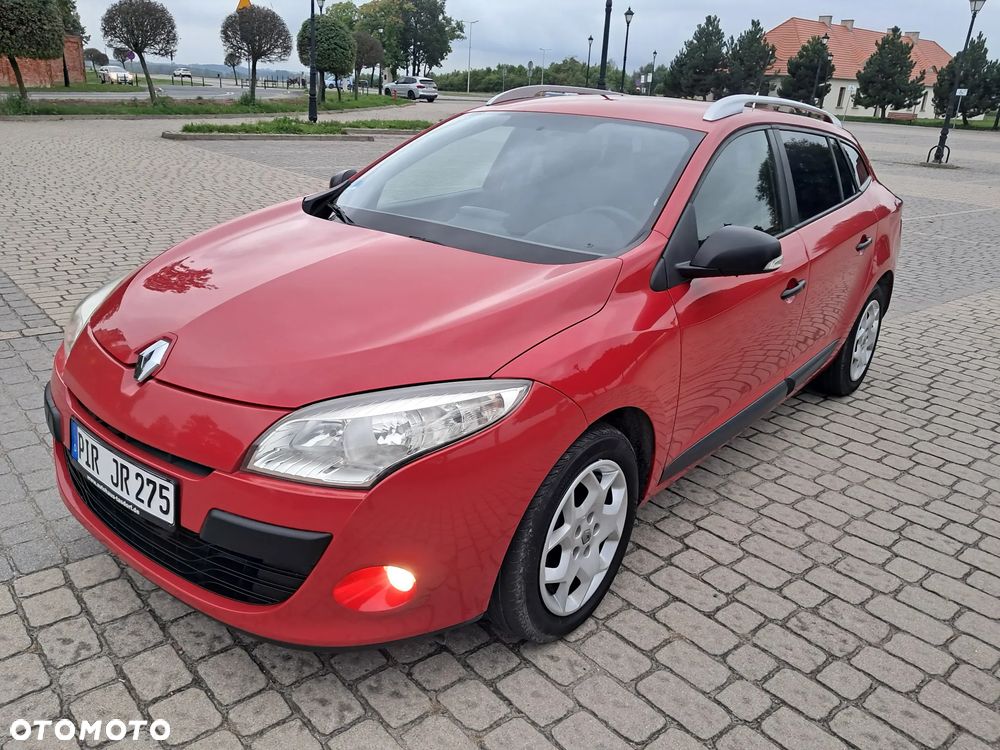 Renault Megane 1.6 16V 100 Expression - 1