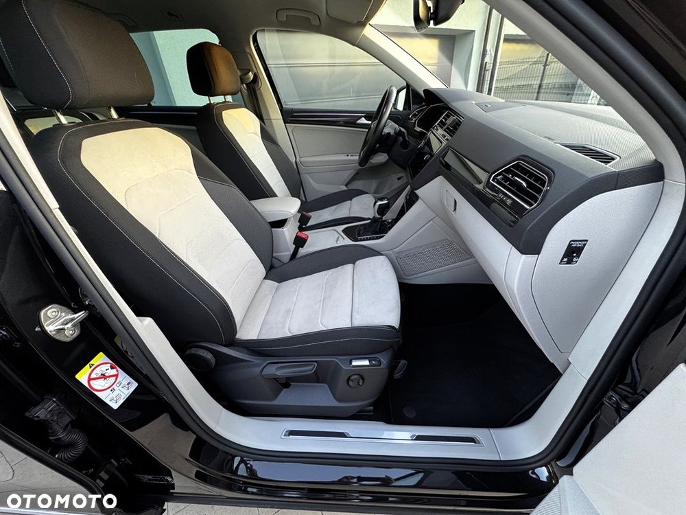 Volkswagen Tiguan 2.0 TDI Elegance DSG - 17
