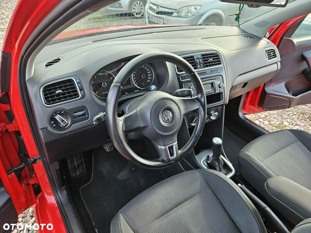 Volkswagen Polo - 8