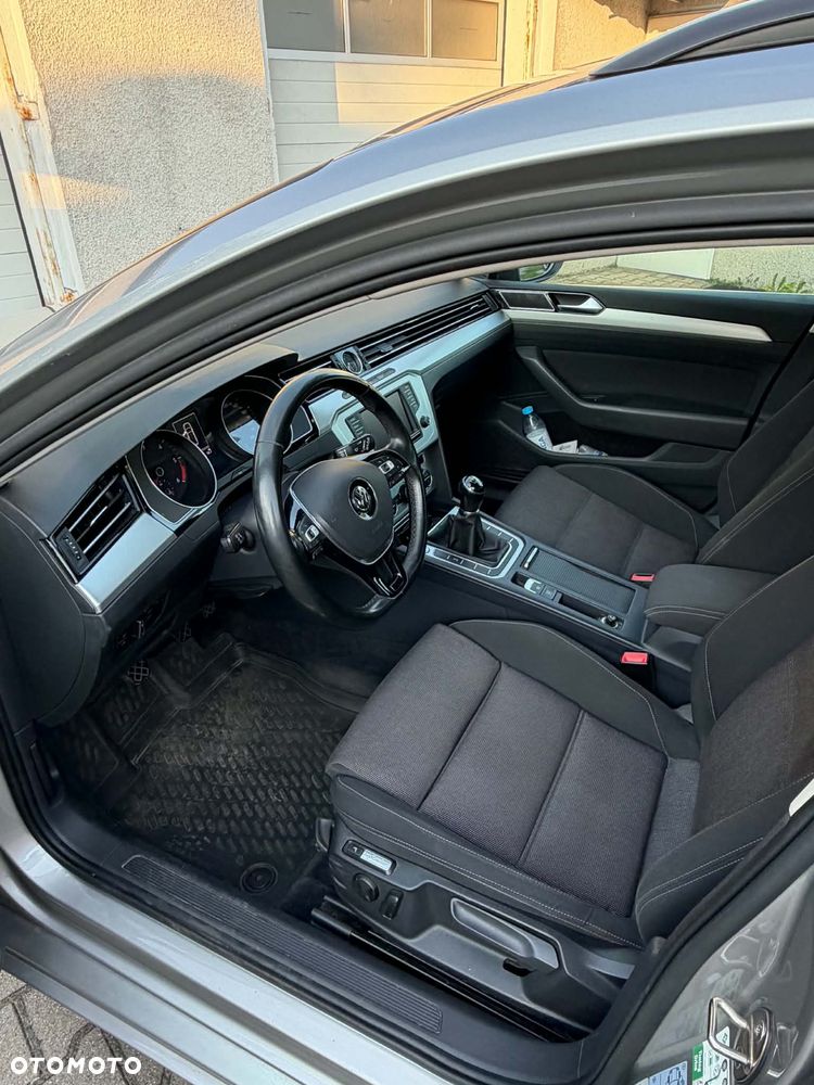 Volkswagen Passat 2.0 TDI BMT Comfortline - 5