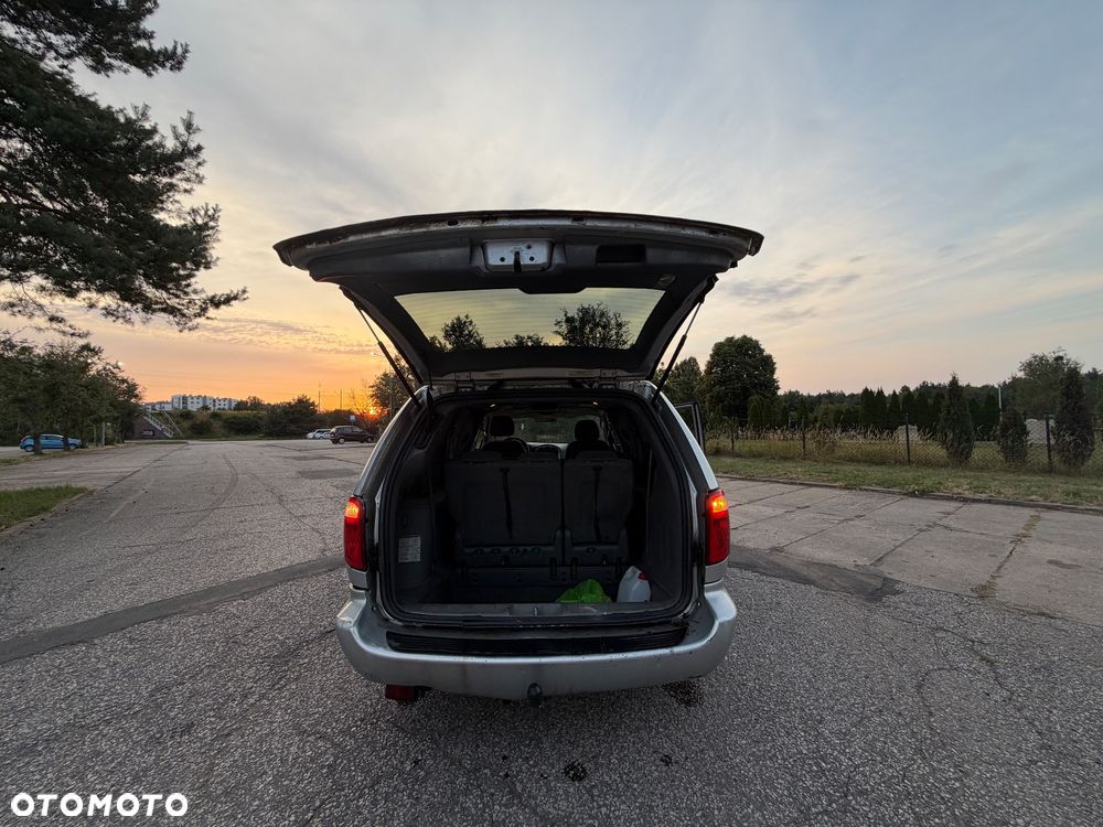 Dodge Grand Caravan - 15