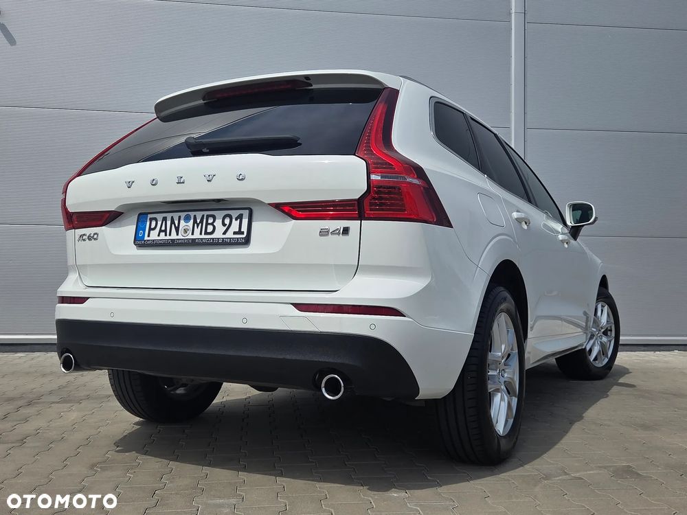 Volvo XC 60 B4 D AWD Geartronic Momentum - 24
