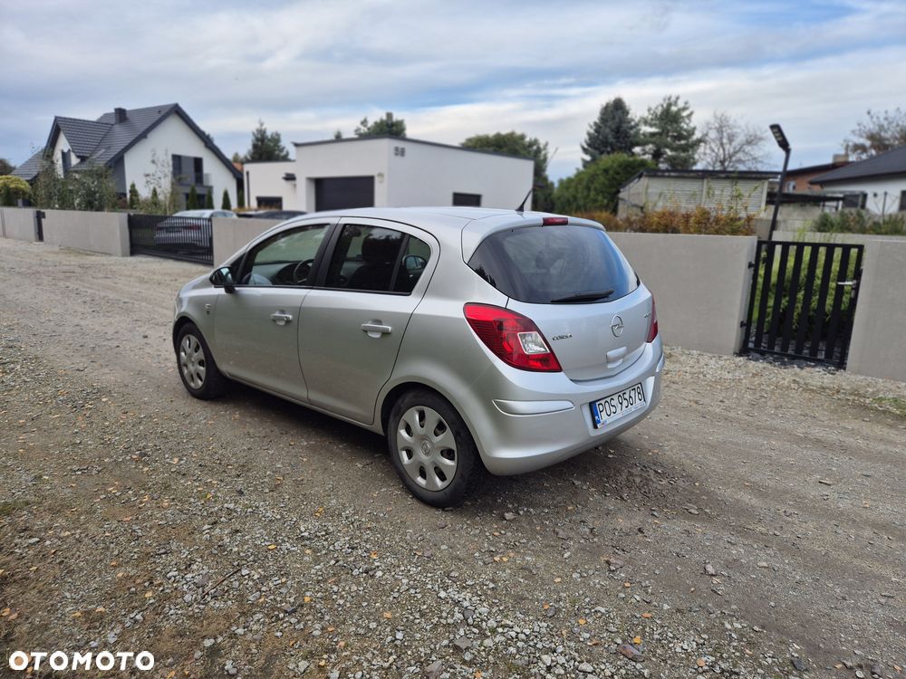 Opel Corsa - 4