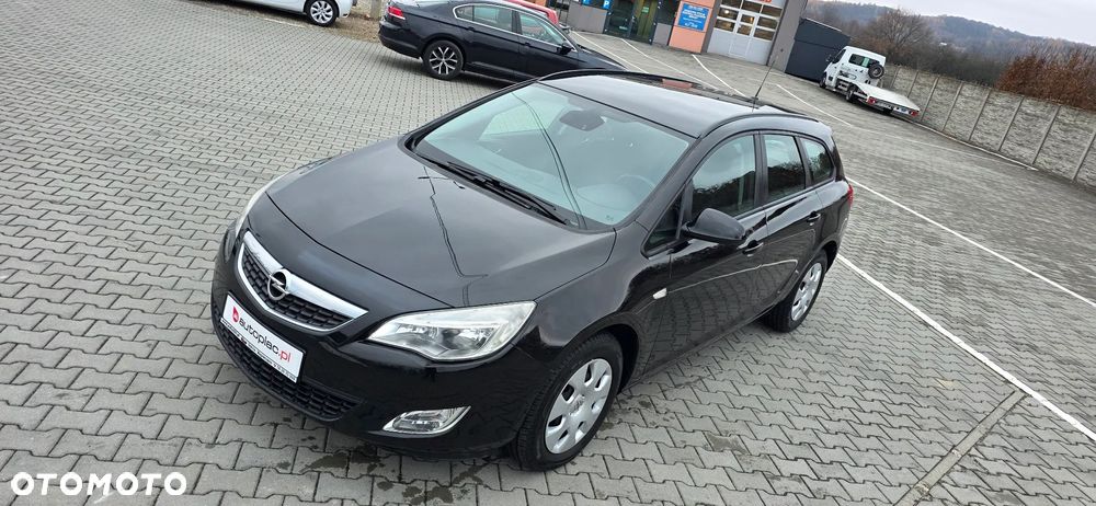 Opel Astra 1.7 CDTI DPF 150 Jahre - 9