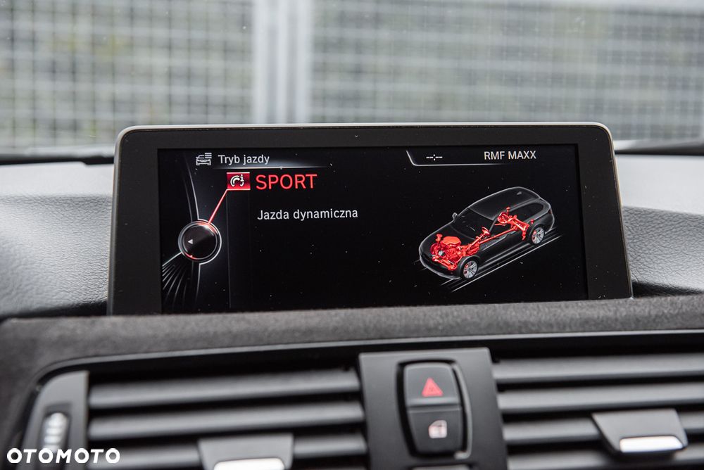 BMW Seria 3 320d - 23