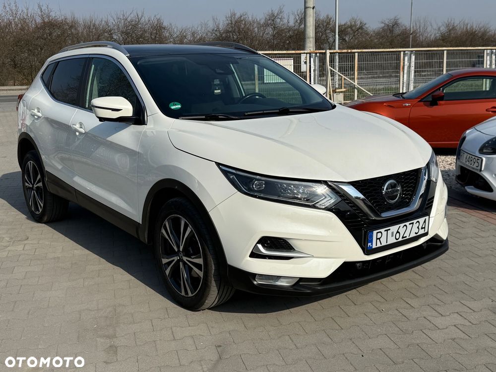 Nissan Qashqai 1.7 dCi Xtronic ALL-MODE 4x4i TEKNA - 2