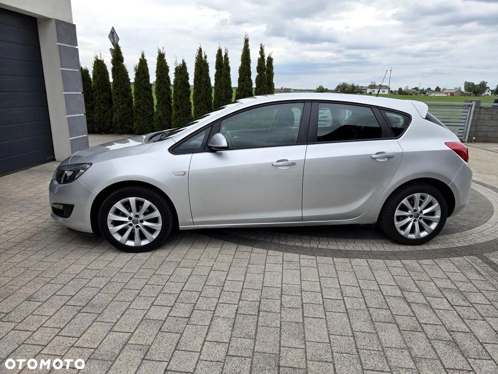 Opel Astra - 11