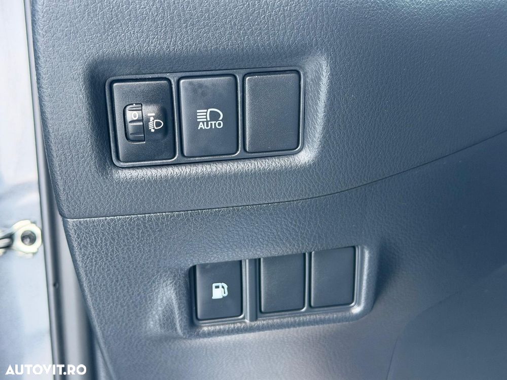 Toyota C-HR 1.8 HSD 122 CP 4x2 CVT Style - 32