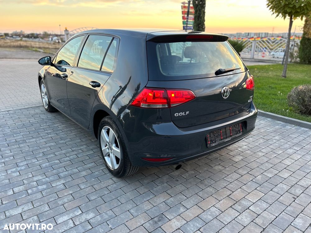 Volkswagen Golf 1.2 TSI BlueMotion Technology DSG Comfortline - 2