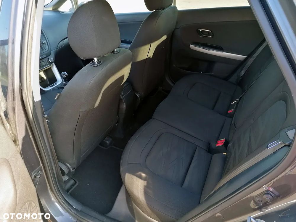 Kia Ceed 1.6 GDI Smart Plus - 13