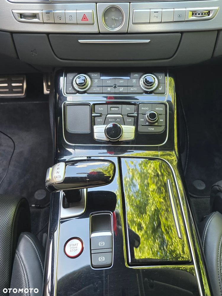Audi S8 - 33