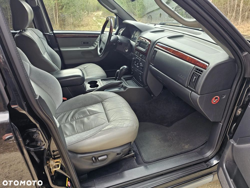 Jeep Grand Cherokee - 25