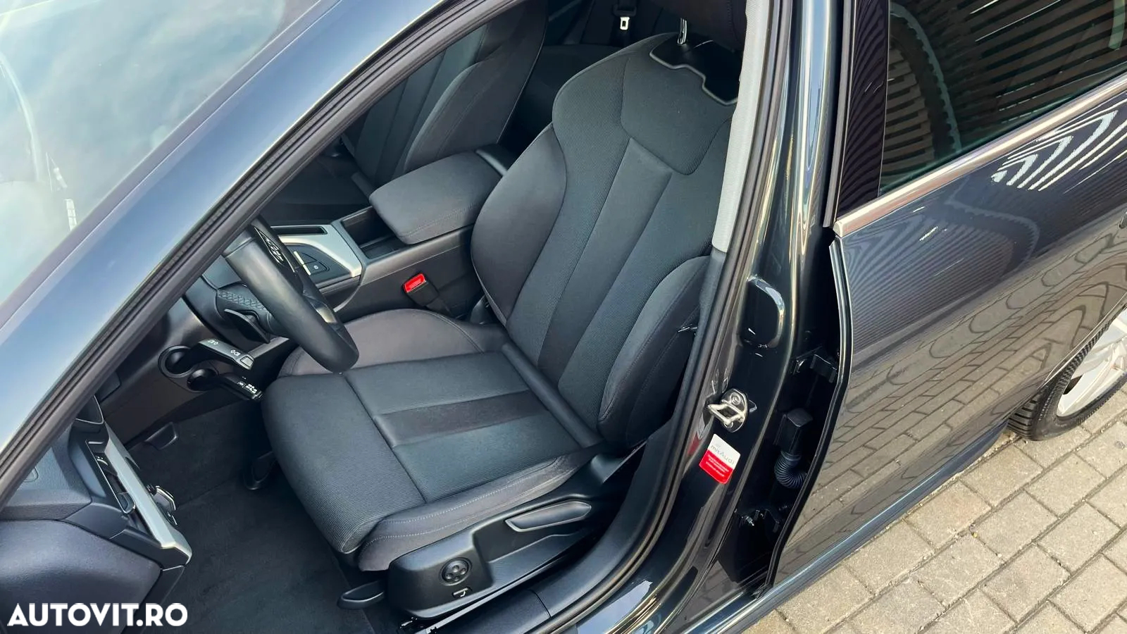 Audi A4 Avant 40 TDI S tronic design - 18