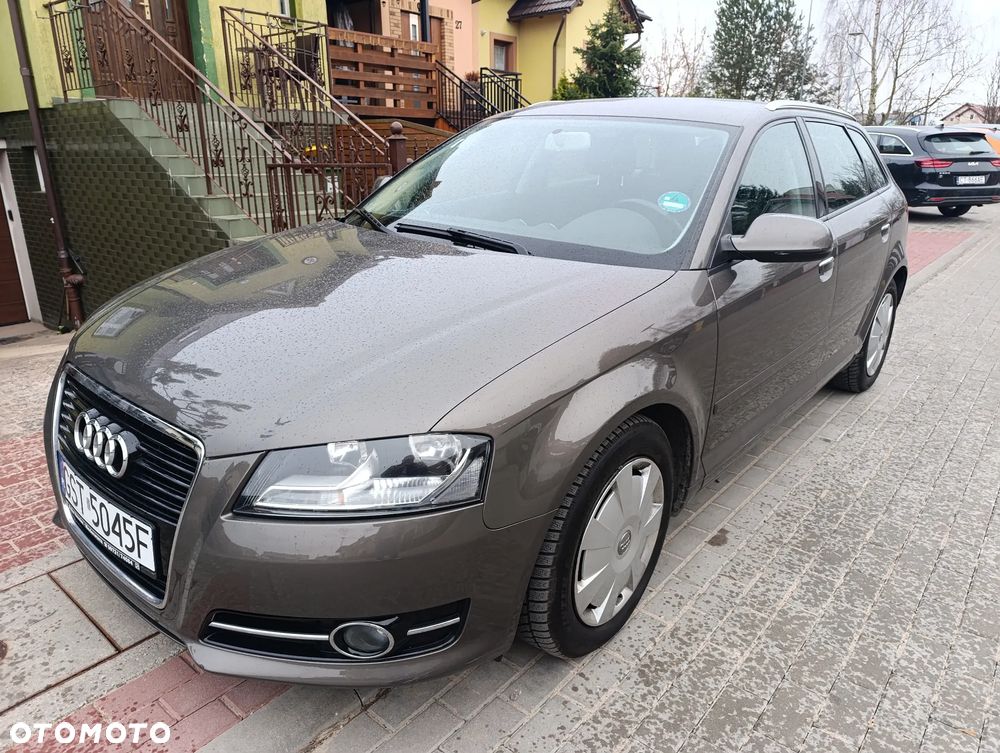 Audi A3 Sportback - 1