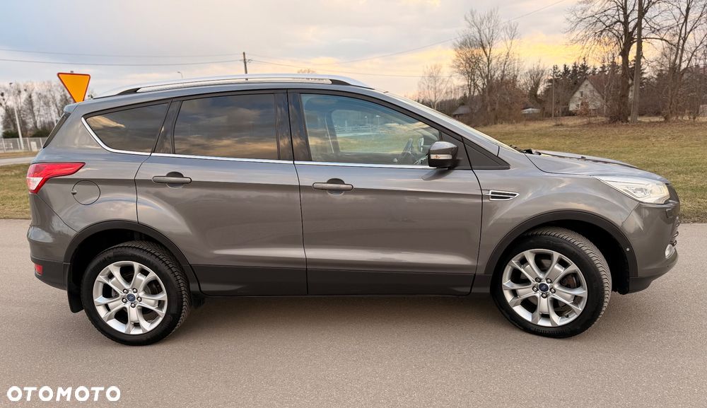 Ford Kuga 2.0 TDCi 4x4 Titanium - 9