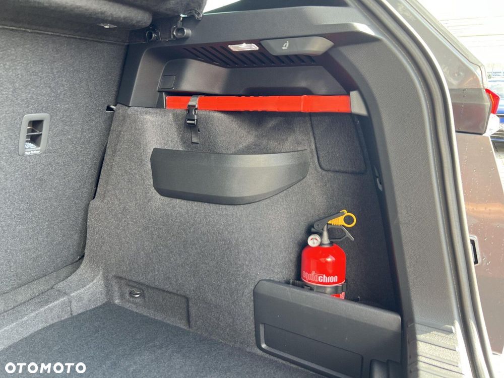 Skoda Karoq 1.5 TSI ACT Sportline DSG - 36