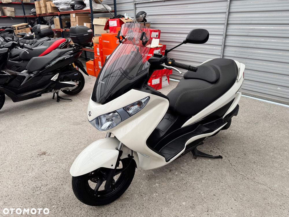 Suzuki Burgman - 3
