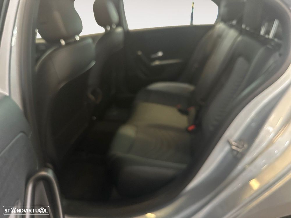 Mercedes-Benz A 250 e - 13