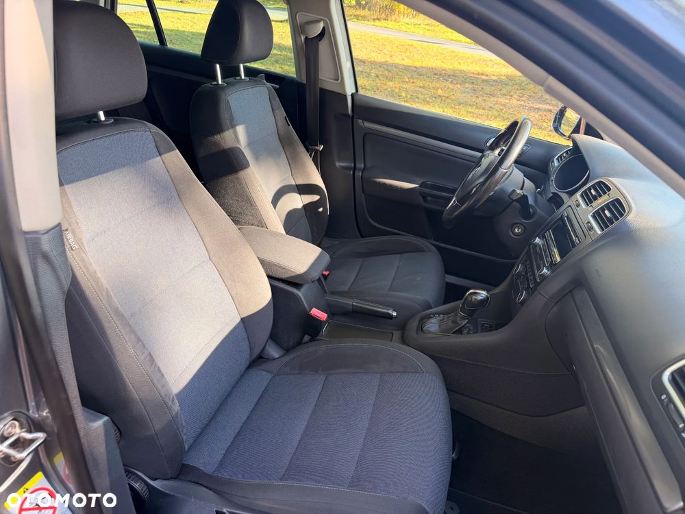 Volkswagen Golf - 18