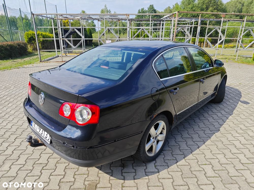 Volkswagen Passat 2.0 TDI DPF Comfortline - 4
