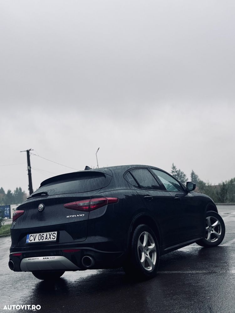 Alfa Romeo Stelvio 2.0 Turbo AWD AT8 Super - 12