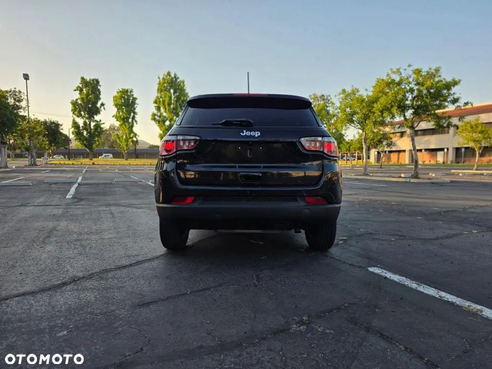 Jeep Compass - 6