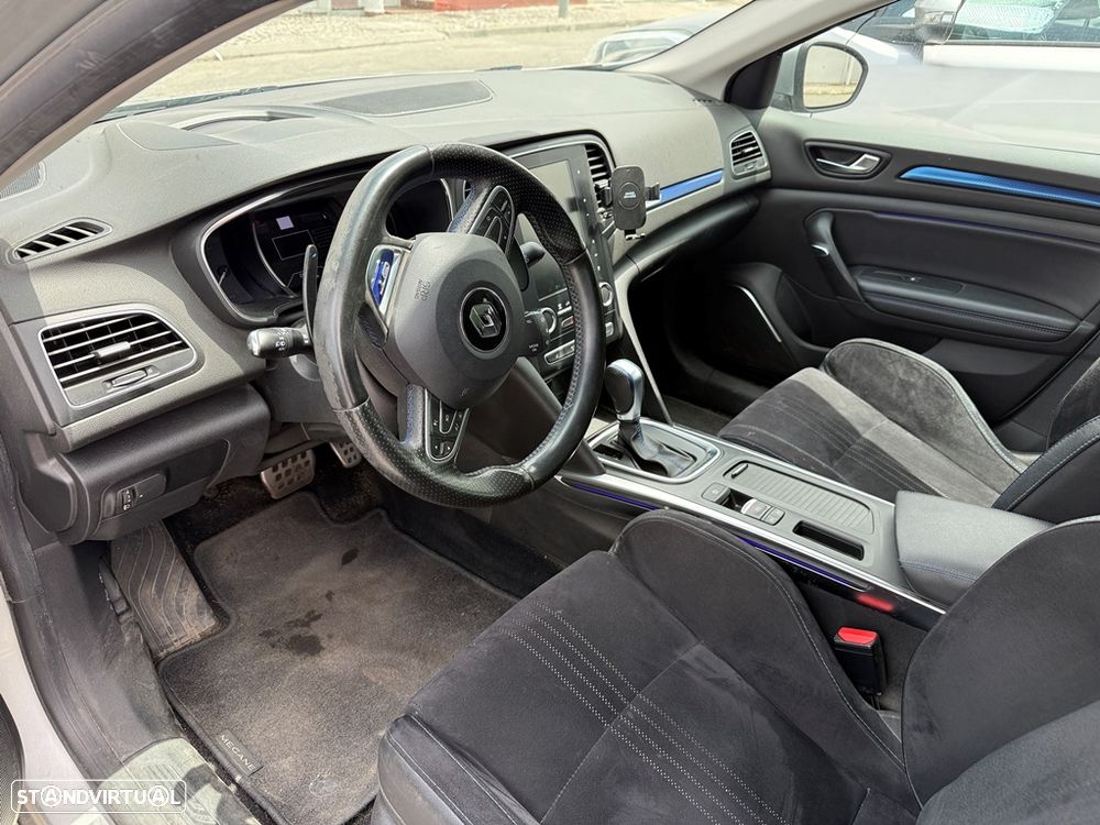 Renault Mégane ENERGY dCi 165 EDC GT - 14