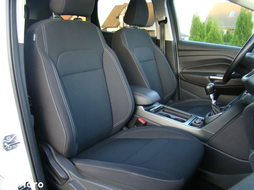 Ford Kuga 1.5 EcoBoost TITANIUM - 26