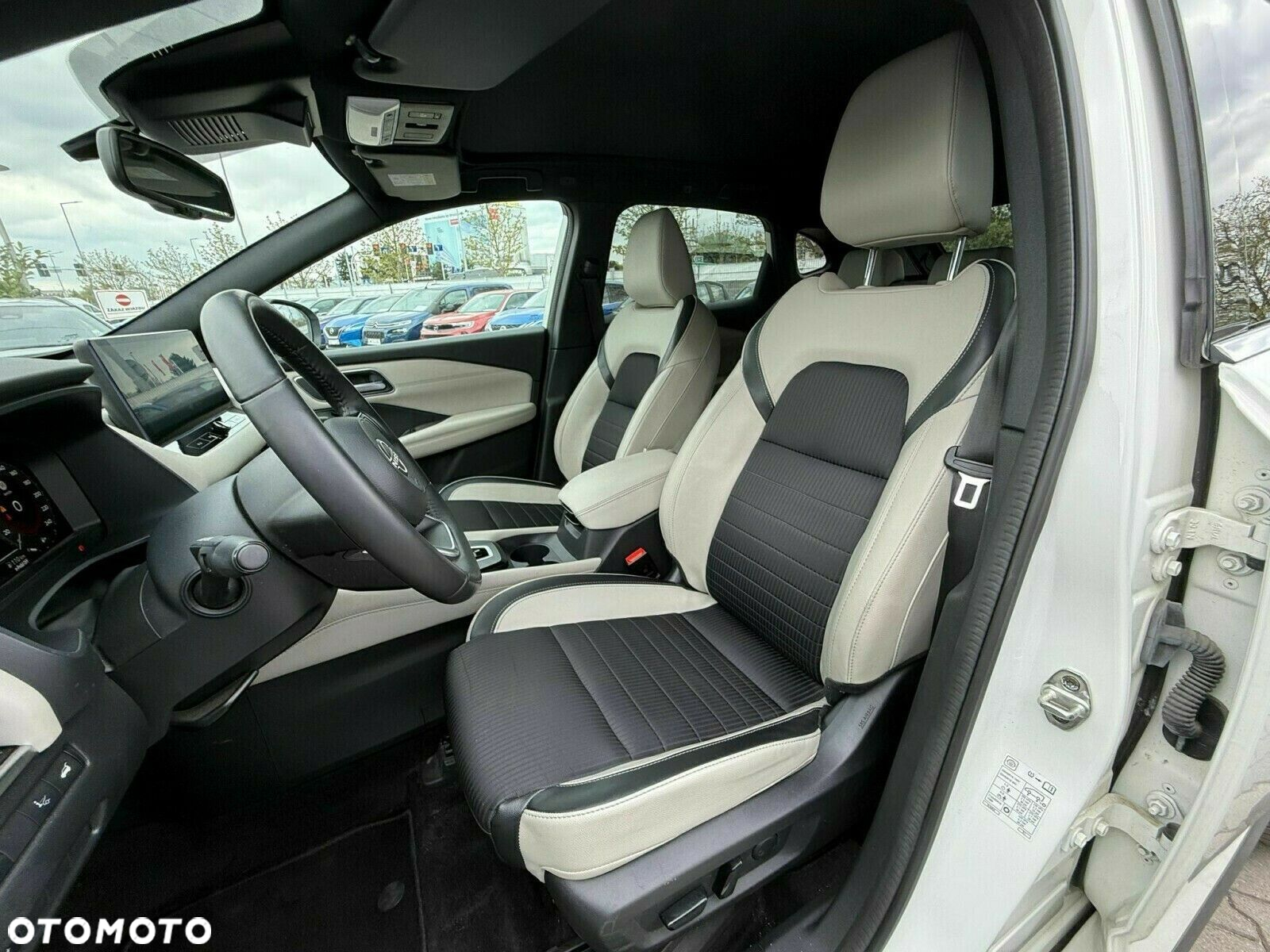 Nissan Qashqai - 11