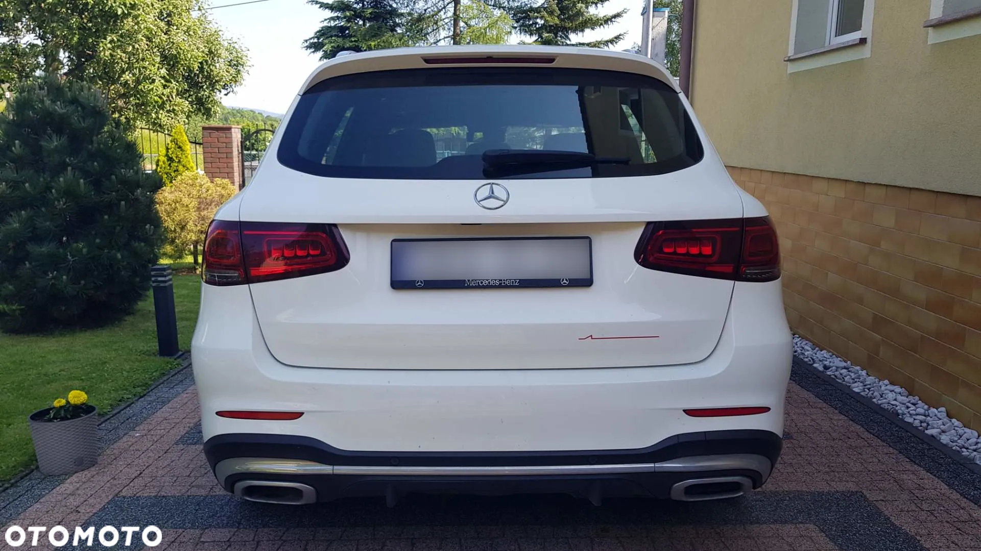 Mercedes-Benz GLC 220 d 4Matic 9G-TRONIC AMG Line Plus - 9