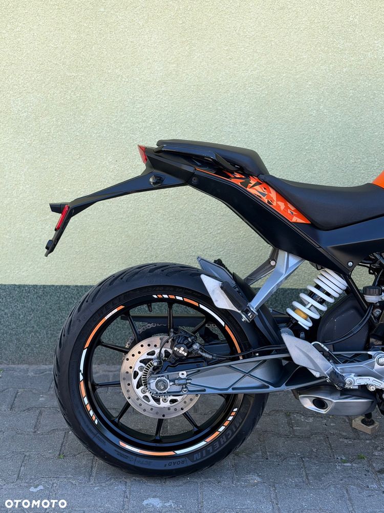 KTM Duke 125 - 9