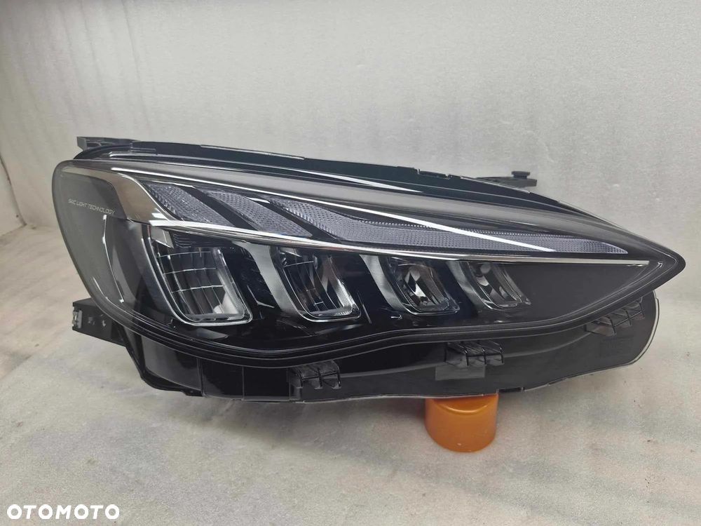 MG HS EHS LAMPA PRAWA PRZÓD 11434082 - 2