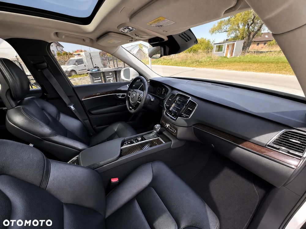 Volvo XC 90 - 12