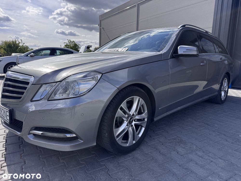 Mercedes-Benz Klasa E 250 CDI DPF BlueEFFICIENCY 7G-TRONIC Avantgarde - 2