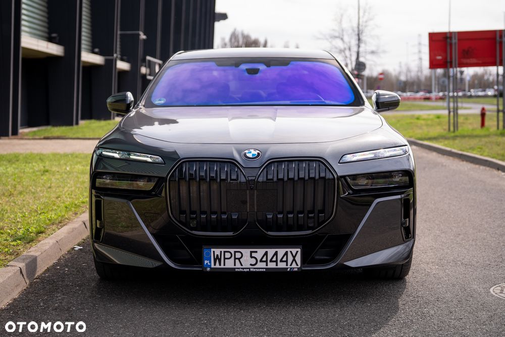 BMW Seria 7 740d xDrive mHEV Nero Lusso Edition sport - 12