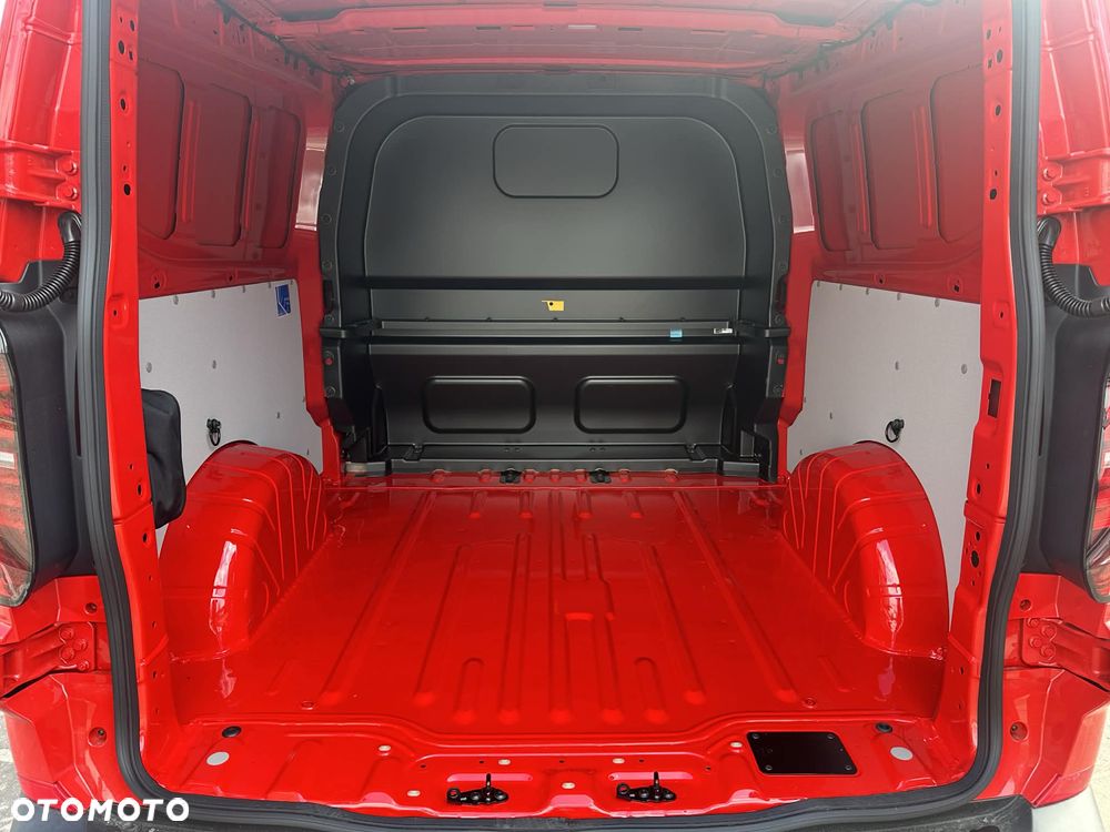 Volkswagen Transporter T7 - 8