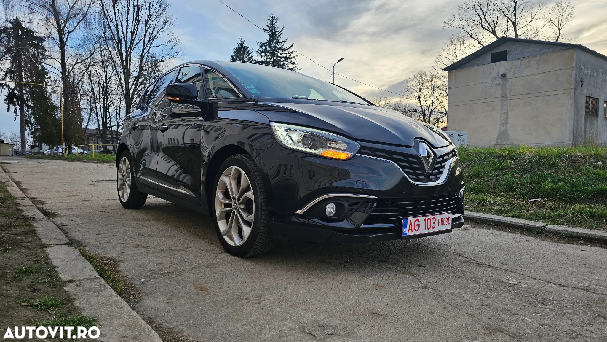 Renault Scenic ENERGY dCi 110 EDC Business - 23
