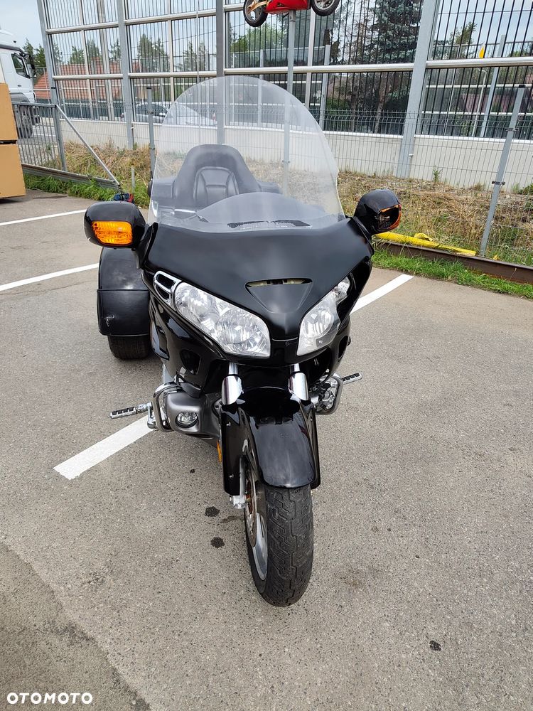 Honda GL - 6