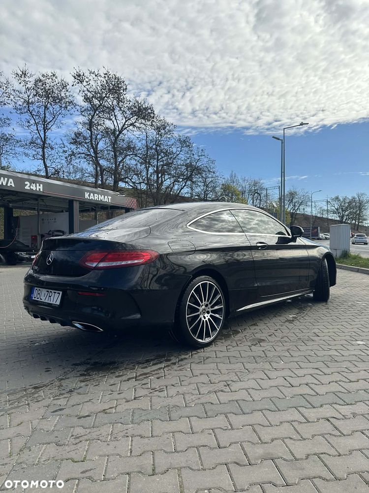 Mercedes-Benz Klasa C 300 7G-TRONIC - 2
